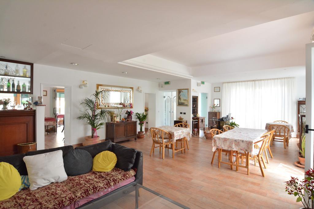 Hotel Galassi Numana Extérieur photo